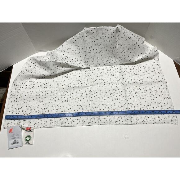 Kikadu Organic Star Muslin Blanket Small Security Swaddle - Picture 3 of 5